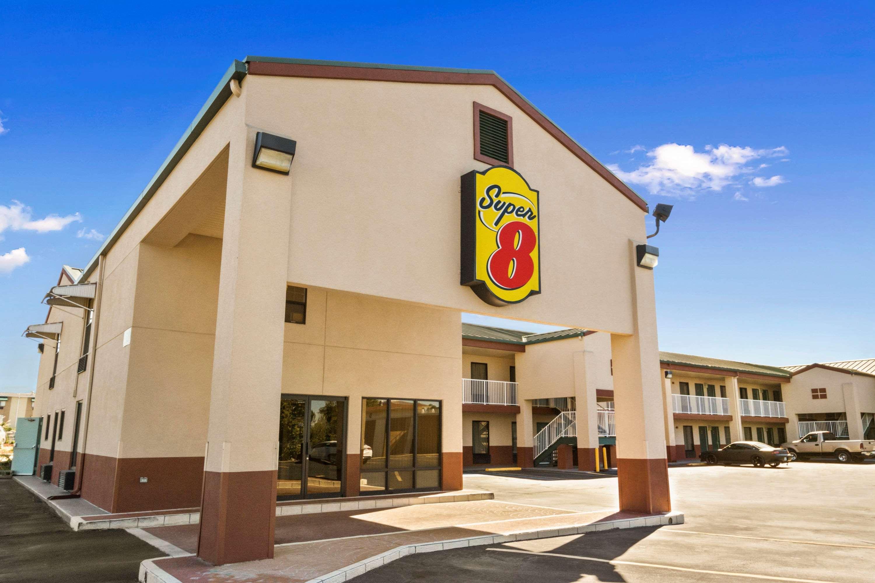 Super 8 By Wyndham Hattiesburg North Екстер'єр фото